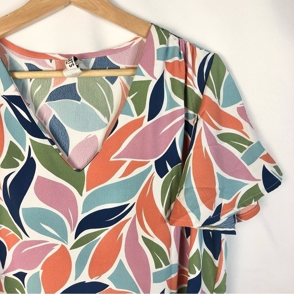 Boutique 2 Hearts Colorful Petal Flutter Short Sleeve Top L - Picture 4 of 4